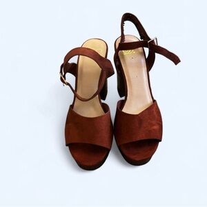 Elegant Brown Women's Sandals
